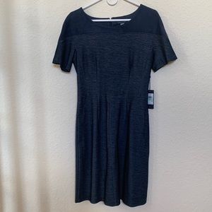 NWT Tommy Hilfiger Navy Blue Dress with short sleeves, lined, with zip. Size 8.